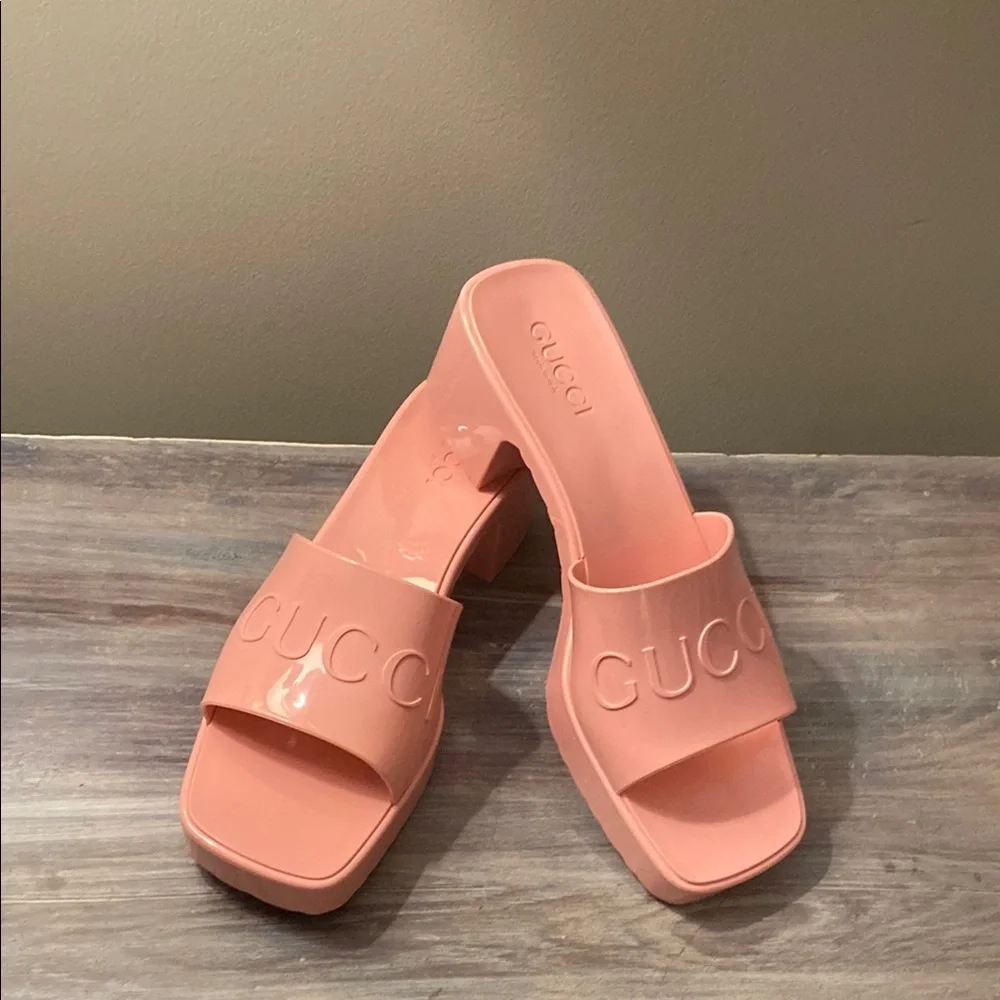 Gucci Pink “wild rose” Sandals - Picture 2 of 15